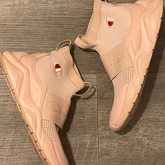 Champion Rally Women’s Size 7 - Picture 1 of 8